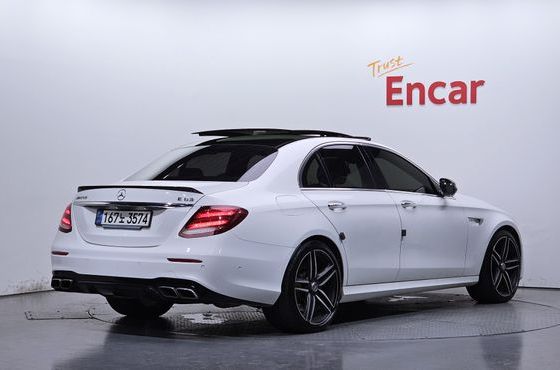Mercedes-Benz E-Class E63 AMG 4MATIC+ — пробег 82 727 км — фото 2 из 5