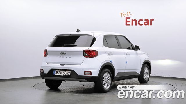 Hyundai Venue из Кореи Encar