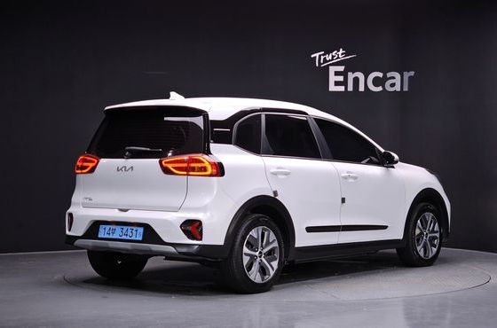 Kia Niro Earth — пробег 179 269 км — фото 2 из 5