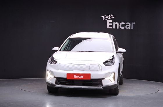 Kia Niro Earth — пробег 179 269 км — фото 3 из 5
