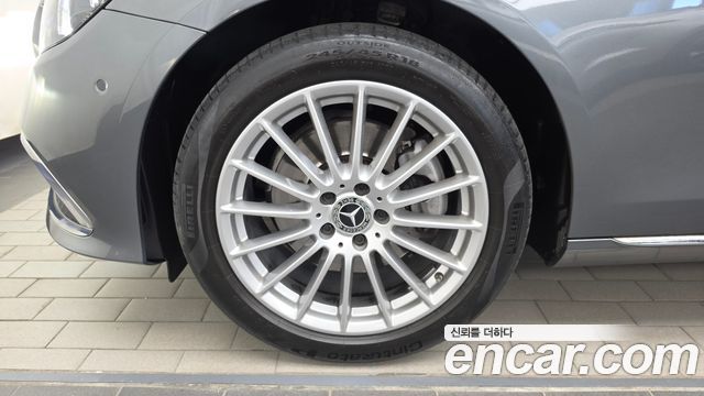 Mercedes-Benz E-Class из Кореи Encar