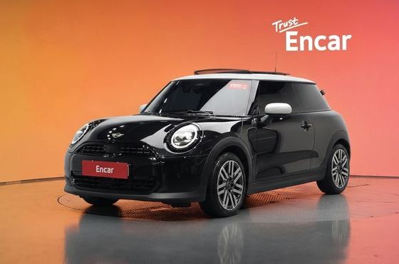 Mini Cooper Classic — пробег 7 371 км — фото 1 из 5