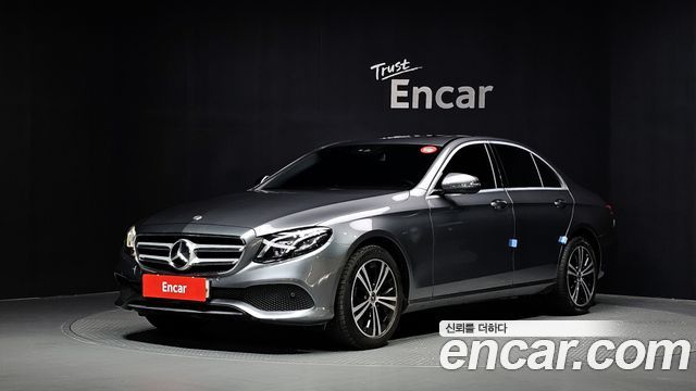 Mercedes-Benz E-Class E220d Avantgarde — пробег 45 678 км — фото 1 из 5