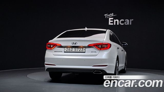Hyundai Sonata 2.0 Premium — пробег 122 177 км — фото 4 из 5
