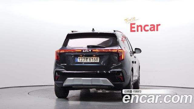Kia Seltos из Кореи Encar