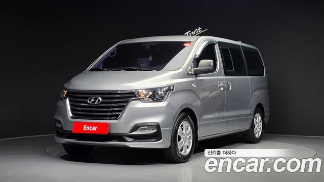 Hyundai Starex Wagon 11-Seater Smart — пробег 68 095 км — фото 1 из 5
