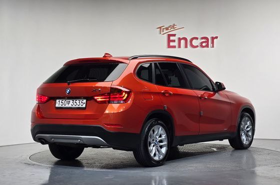 BMW X1 xDrive 18d — пробег 109 982 км — фото 2 из 5