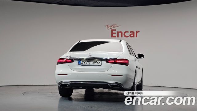 Mercedes-Benz E-Class из Кореи Encar