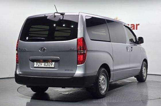 Hyundai Starex Van 3-Seater Style — пробег 41 771 км — фото 2 из 5