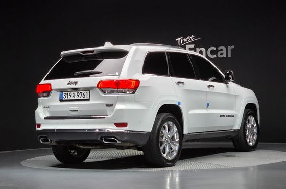 Jeep Cherokee 3.6 Summit WK2 — пробег 63 004 км — фото 2 из 5