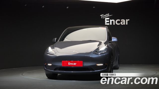 Tesla Model Y Long Range AWD — пробег 82 699 км — фото 3 из 5