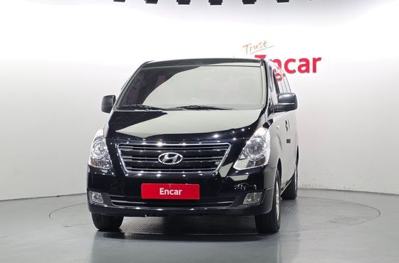 Hyundai Starex 12-Seater Wagon Smart — пробег 172 220 км — фото 3 из 5