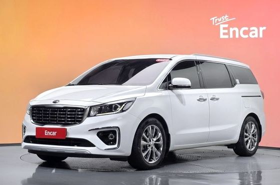 Kia Carnival 9-Seater Prstige — пробег 66 959 км — фото 1 из 5