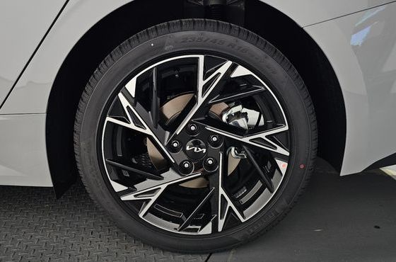 Kia K5 2.0 Signature — пробег 15 км — фото 5 из 5