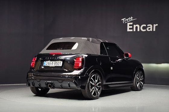 Mini Cooper Convertible JCW — пробег 10 951 км — фото 2 из 5