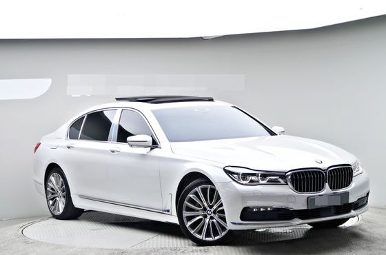 BMW 7-Series 730Ld xDrive — пробег 90 501 км — фото 3 из 5