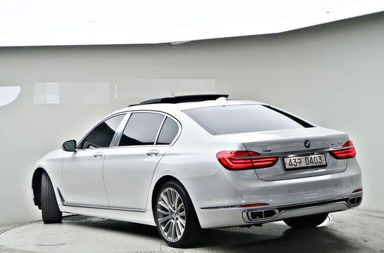 BMW 7-Series 730Ld xDrive — пробег 90 501 км — фото 4 из 5