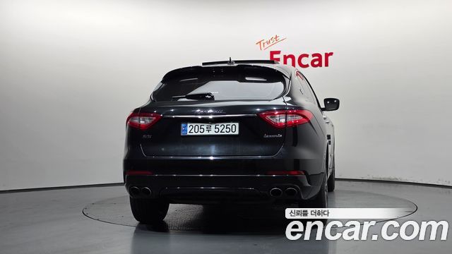 Maserati Levante 3.0 AWD GranSport — пробег 75 717 км — фото 4 из 5