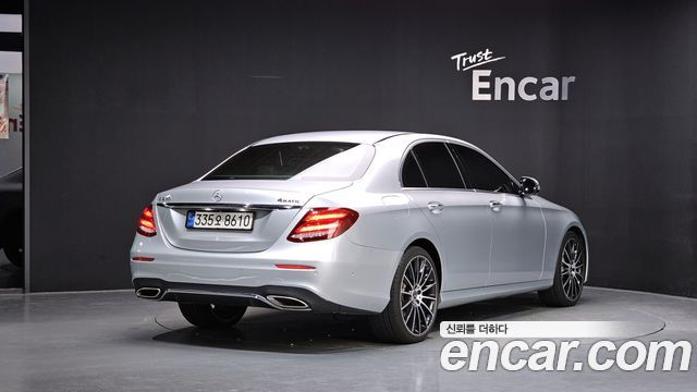 Mercedes-Benz E-Class из Кореи Encar