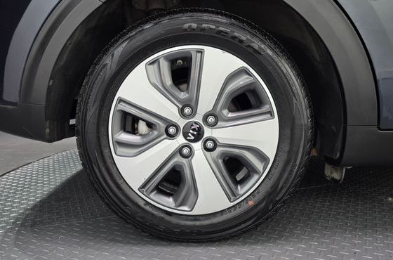 Kia Niro Prestige — пробег 106 479 км — фото 5 из 5