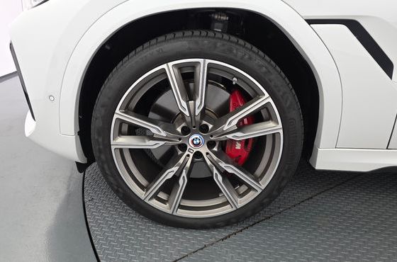 BMW X6 M50i — пробег 18 326 км — фото 5 из 5