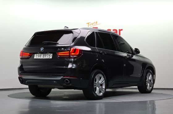 BMW X5 xDrive 30d — пробег 106 825 км — фото 2 из 5