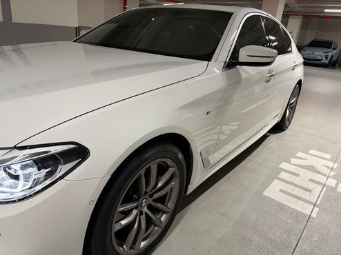 BMW 5-Series 520d M Sport Package Plus — пробег 113 000 км — фото 4 из 5
