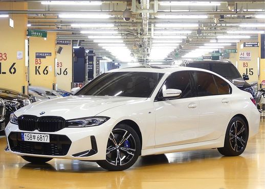 BMW 3-Series 320i M Sport — пробег 7 300 км — фото 1 из 5