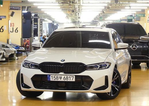 BMW 3-Series 320i M Sport — пробег 7 300 км — фото 3 из 5