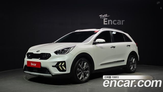 Kia Niro 1.6 HEV Noblesse Special — пробег 77 781 км — фото 1 из 5