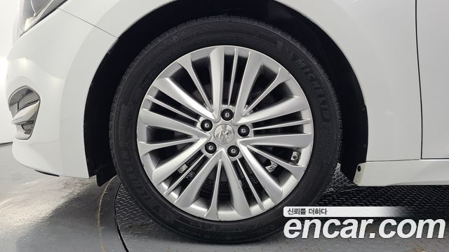 Hyundai Aslan из Кореи Encar