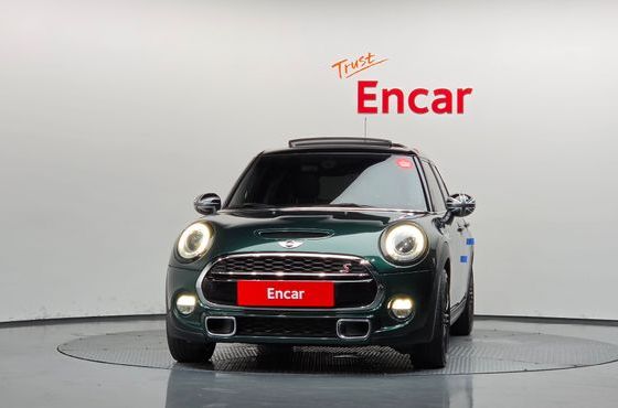 Mini Cooper 5Door Standard 3rd — пробег 72 627 км — фото 3 из 5