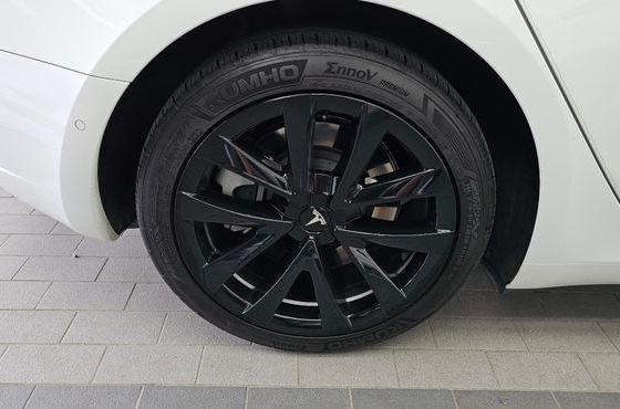 Tesla Model 3 Long Range AWD — пробег 109 059 км — фото 5 из 5