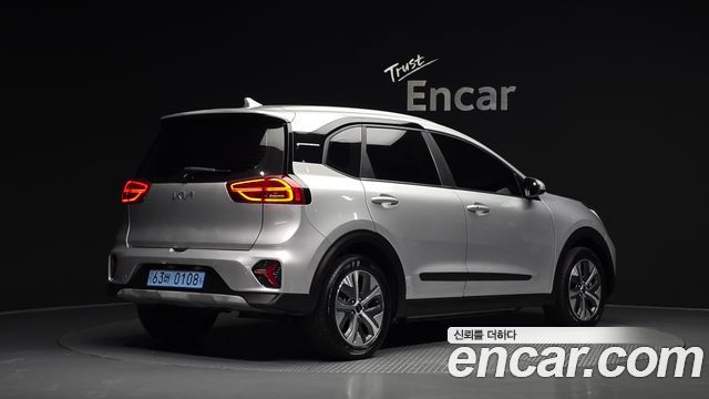 Kia Niro Air — пробег 86 390 км — фото 2 из 5