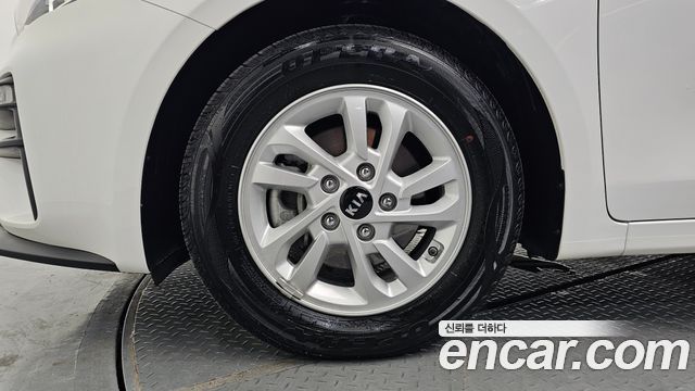 Kia K3 из Кореи Encar