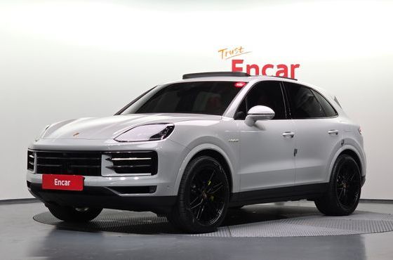 Porsche Cayenne 3.0 E-Hybrid — пробег 9 452 км — фото 1 из 5