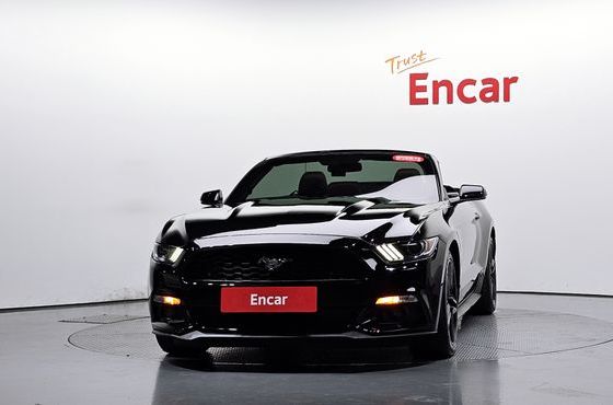 Ford Mustang Convertible — пробег 100 481 км — фото 3 из 5