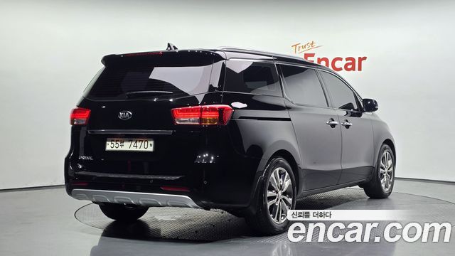 Kia Carnival из Кореи Encar