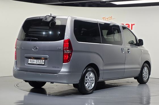 Hyundai Starex Van 5-Seater Modern — пробег 78 639 км — фото 2 из 5