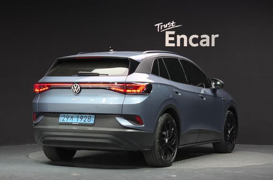 Volkswagen ID.4 Pro — пробег 69 437 км — фото 2 из 5