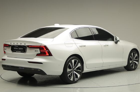 Volvo S60 B5 Ultra Bright — пробег 17 531 км — фото 4 из 5