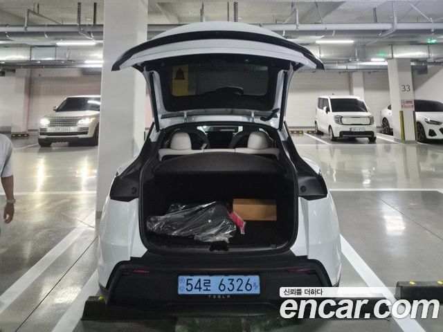Tesla Model Y RWD — пробег 500 км — фото 5 из 5
