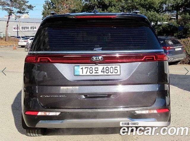 Kia Carnival из Кореи Encar