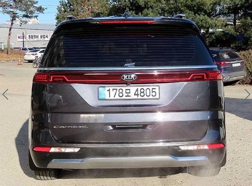 Kia Carnival 9-Seater Signature — пробег 214 811 км — фото 4 из 5