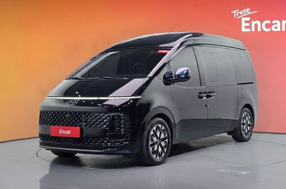 Hyundai Staria 4WD Lounge 9-Seater Limousine — пробег 46 216 км — фото 1 из 5
