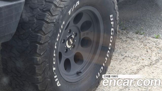 Jeep Wrangler 2.8 Diesel Sahara 4Door — пробег 183 000 км — фото 5 из 5