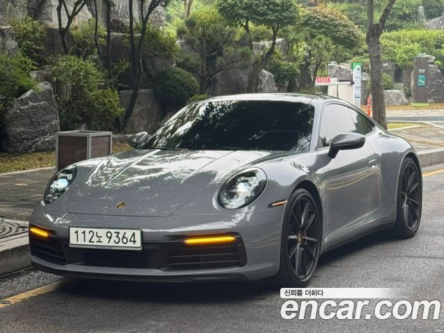 Porsche 911 Carrera 4S — пробег 17 000 км — фото 1 из 5
