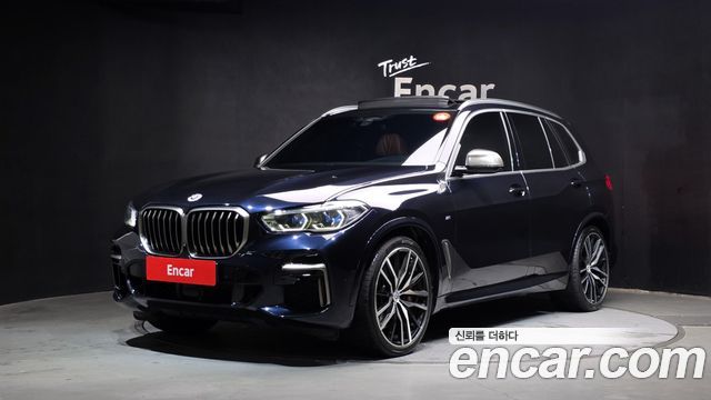BMW X5 M50i — пробег 88 954 км — фото 1 из 5