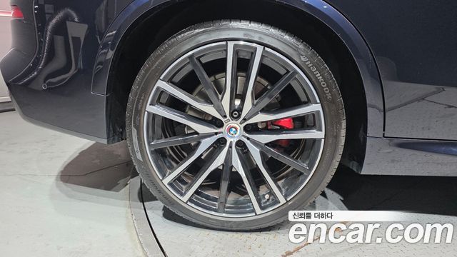 BMW X5 M50i — пробег 88 954 км — фото 5 из 5