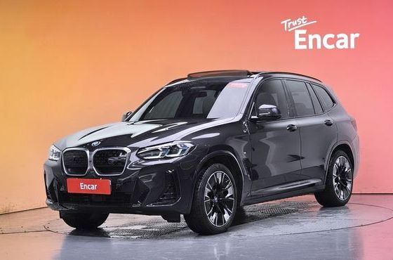 BMW iX3 M Sports — пробег 45 674 км — фото 1 из 5